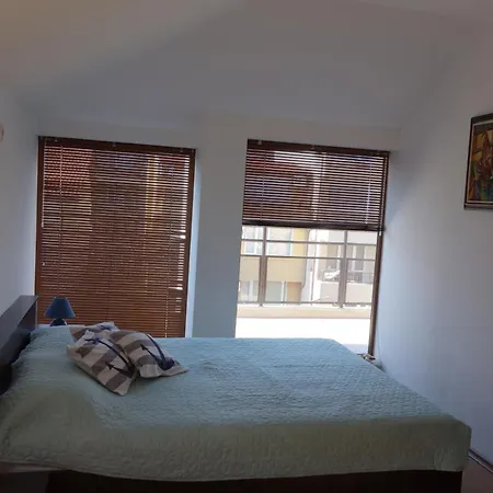 Apartamento модерен в сърцето на *